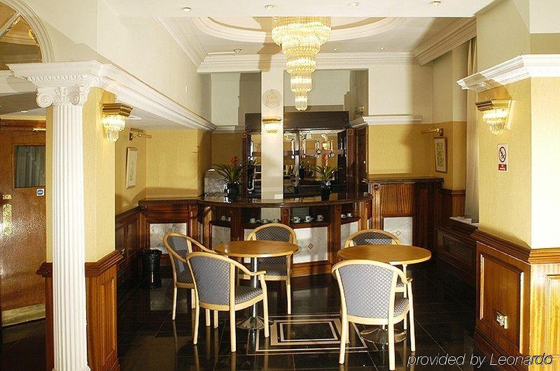 Royal Eagle 3* Londra